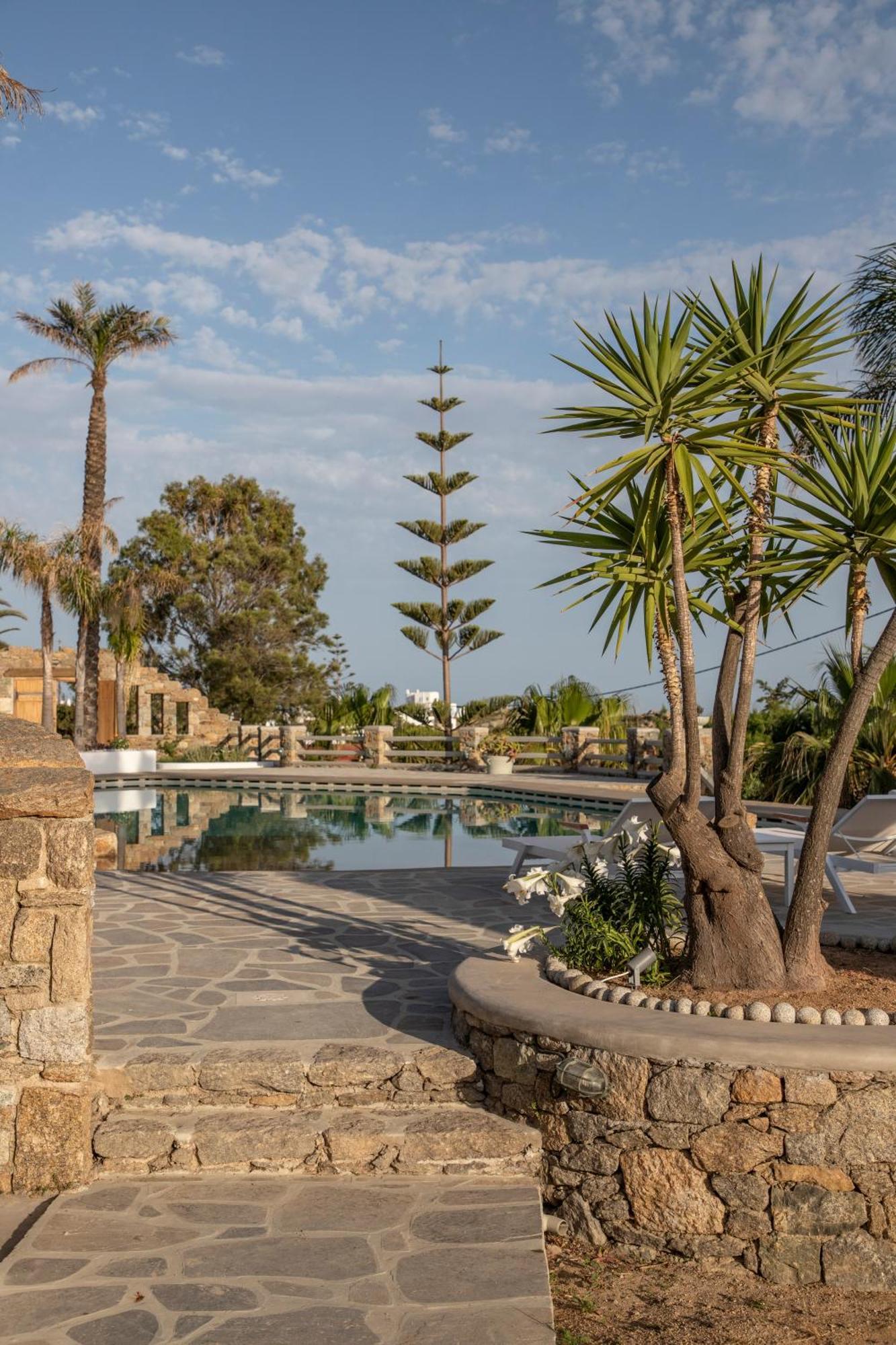 Ker By Ethos Hospitality-6 Bedrooms Villa