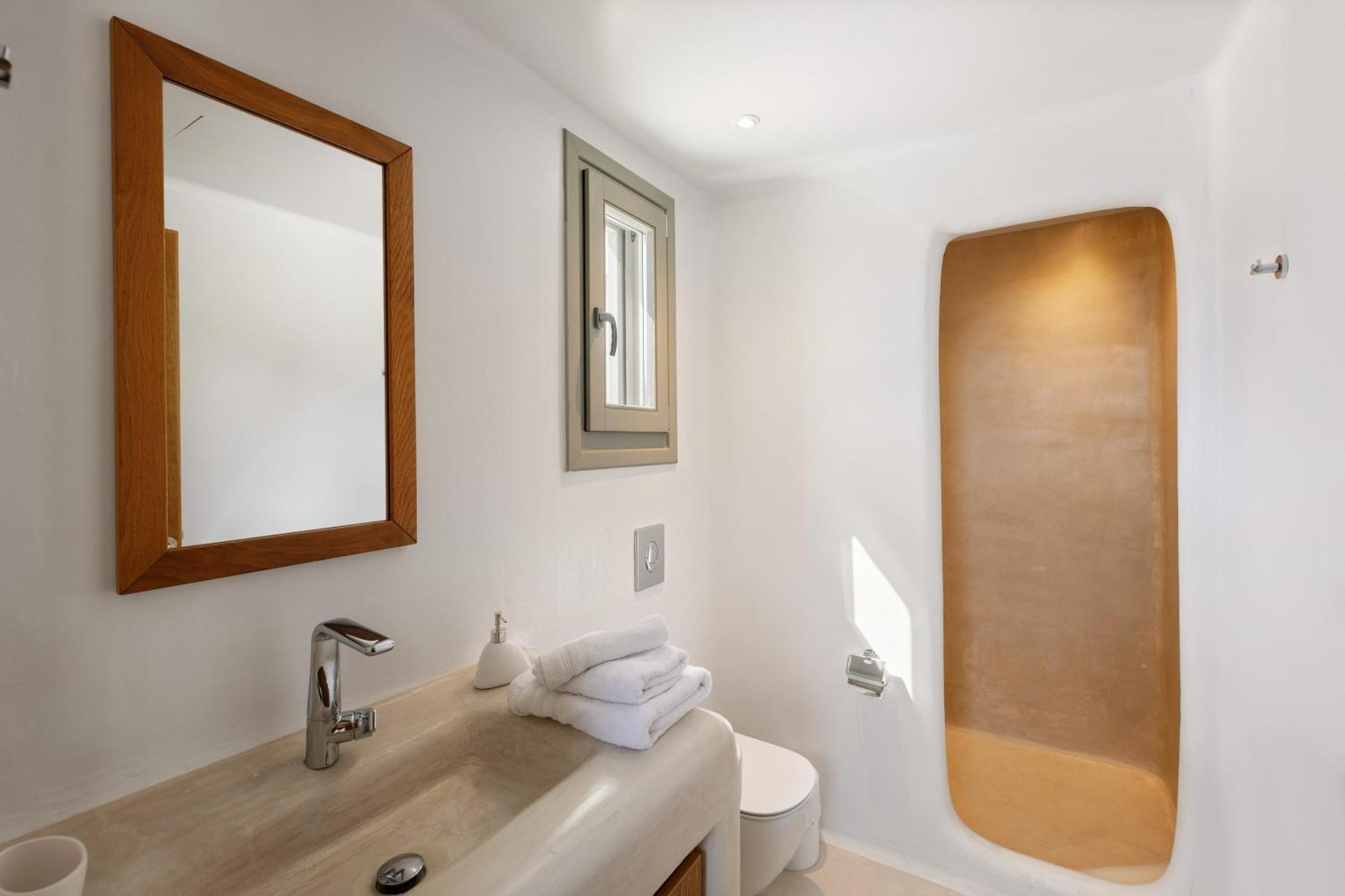 Ker By Ethos Hospitality-6 Bedrooms Villa