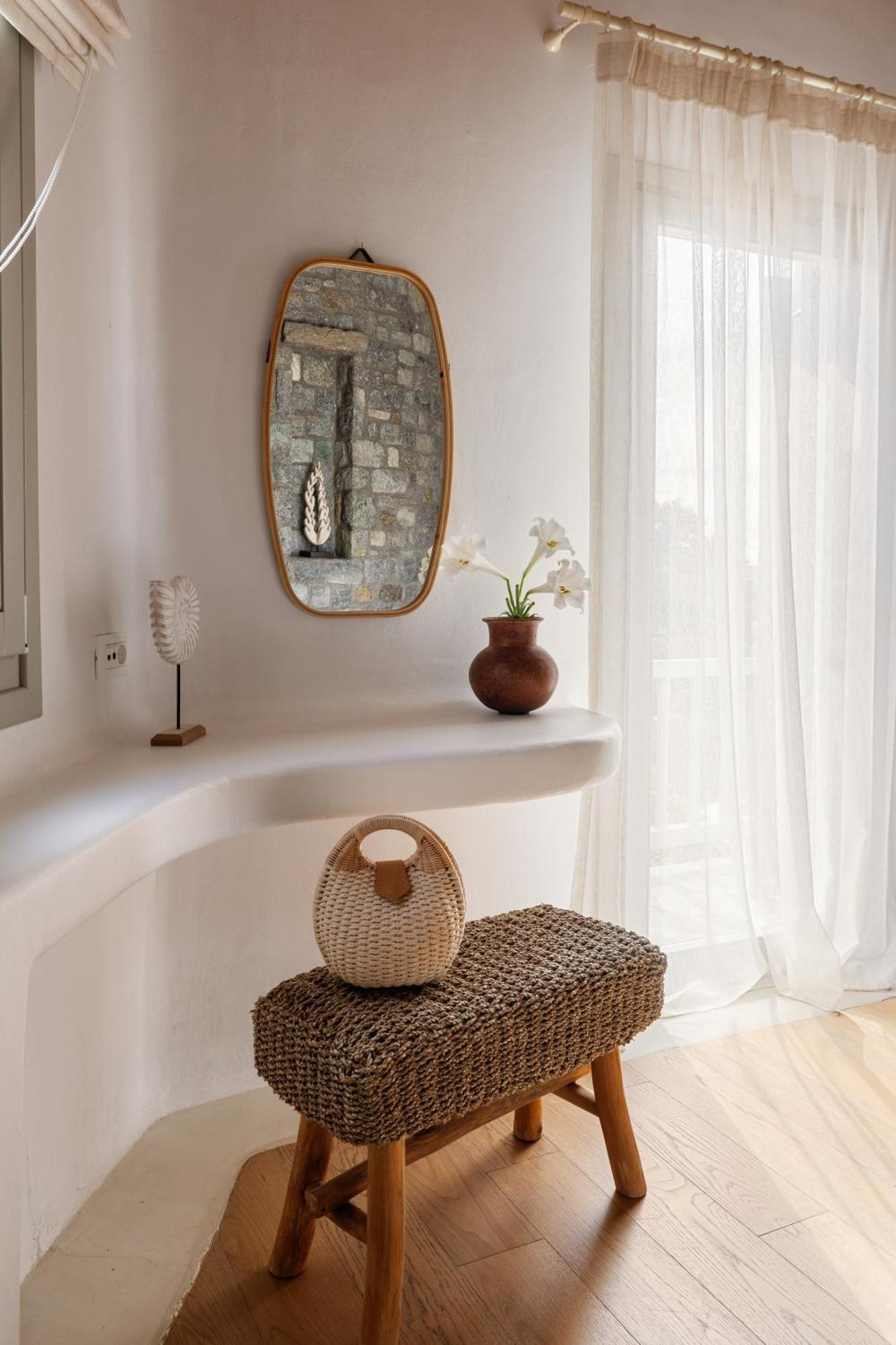 Ker By Ethos Hospitality-6 Bedrooms Villa
